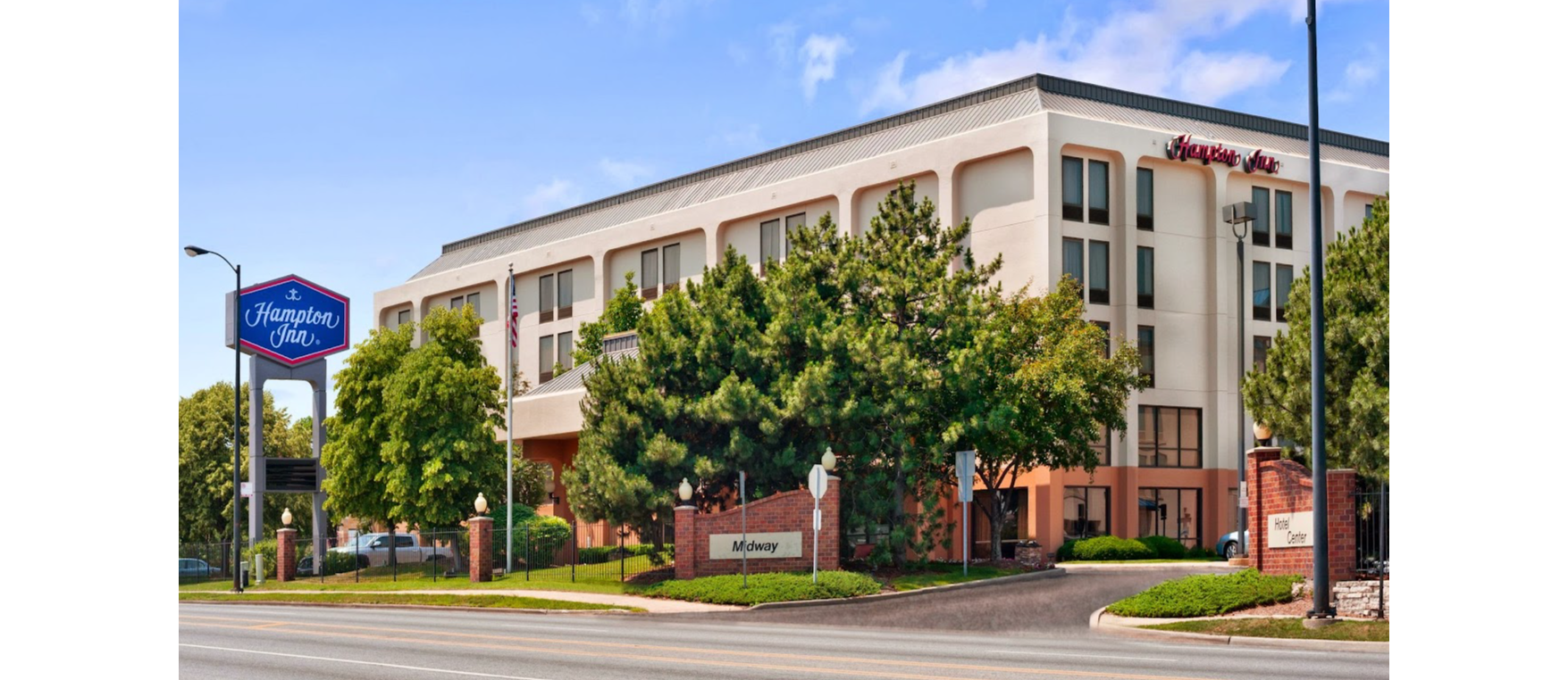 {"cropAspect":"16/9","width":1355,"height":762}