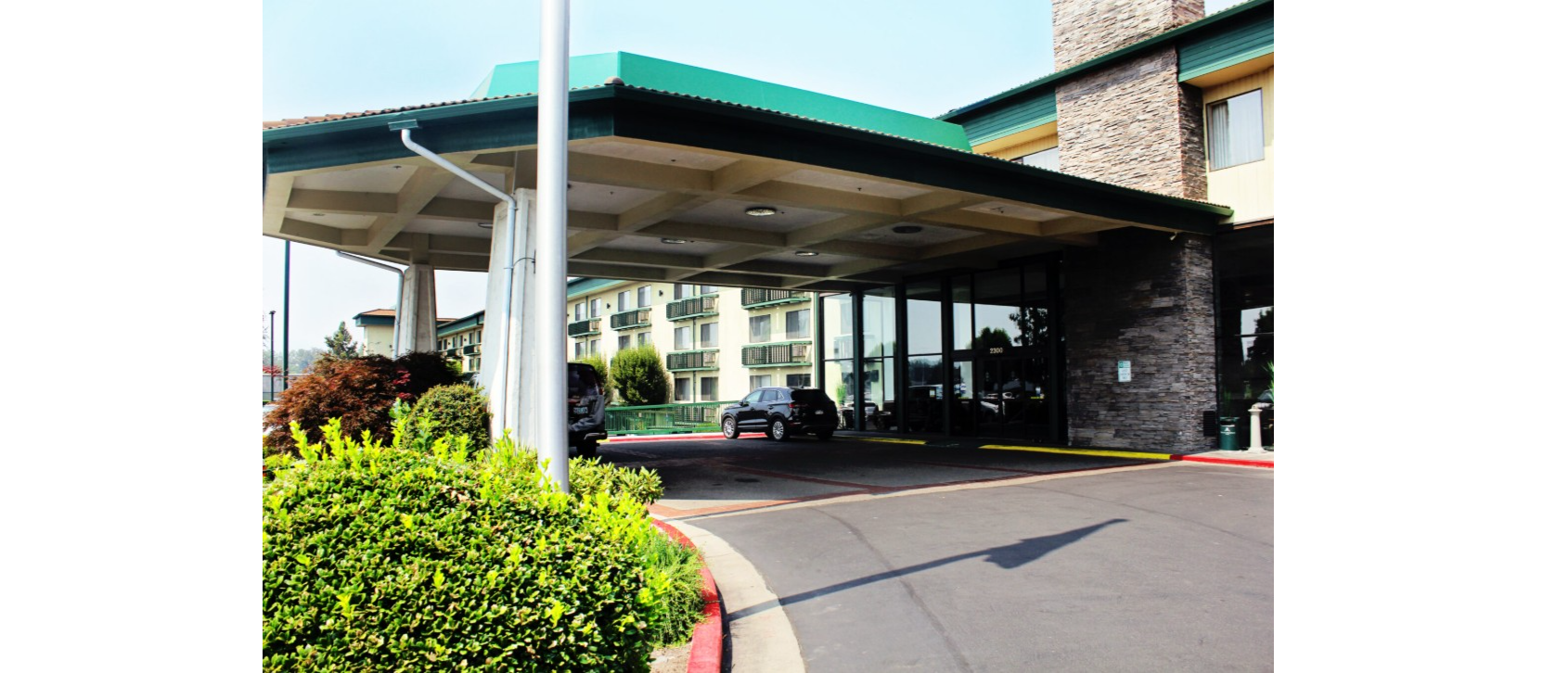 {"cropAspect":"16/9","width":1290,"height":726}