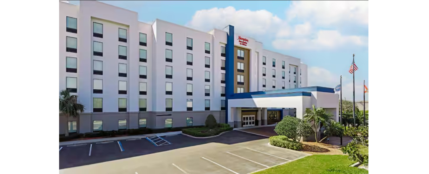 {"cropAspect":"16/9","width":1052,"height":592}