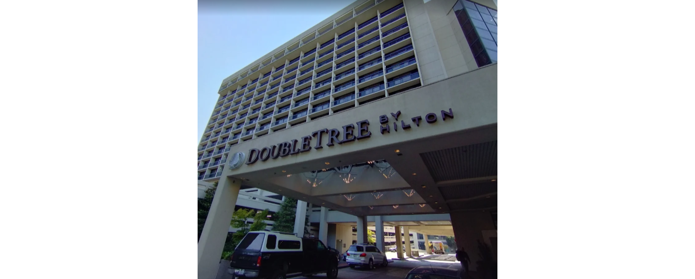 {"cropAspect":"16/9","width":1007,"height":566}