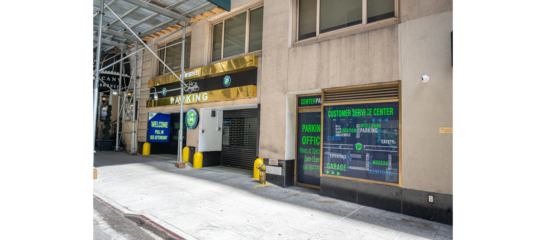 {"cropAspect":"16/9","width":1422,"height":800}