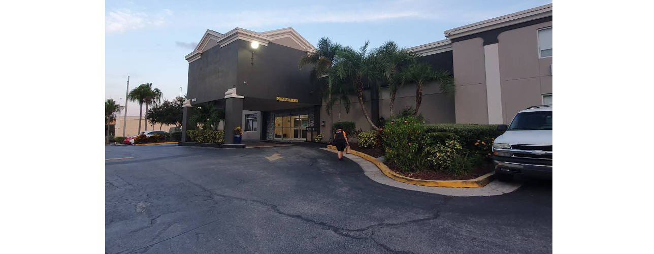 {"cropAspect":"16/9","width":888,"height":500}