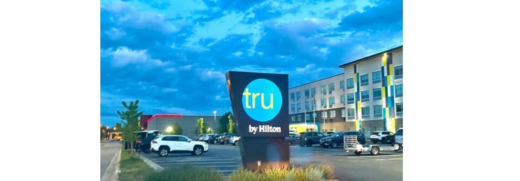 {"cropAspect":"16/9","width":652,"height":366}