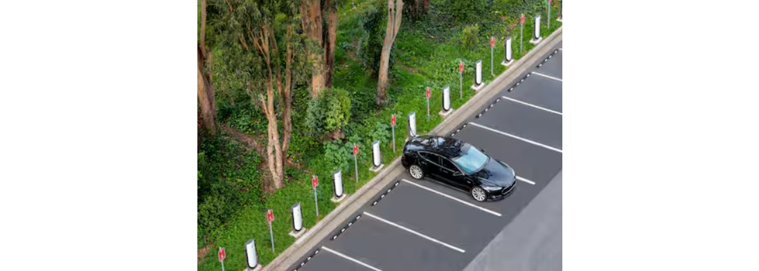 {"cropAspect":"16/9","width":696,"height":392}