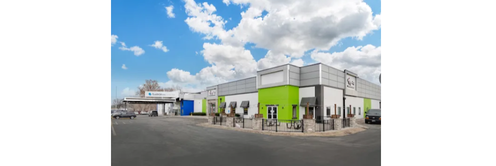 {"cropAspect":"16/9","width":592,"height":333}