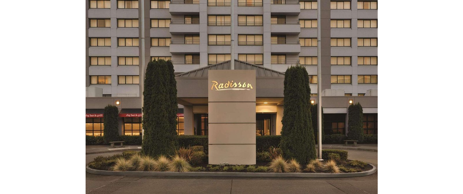 {"cropAspect":"16/9","width":1185,"height":667}