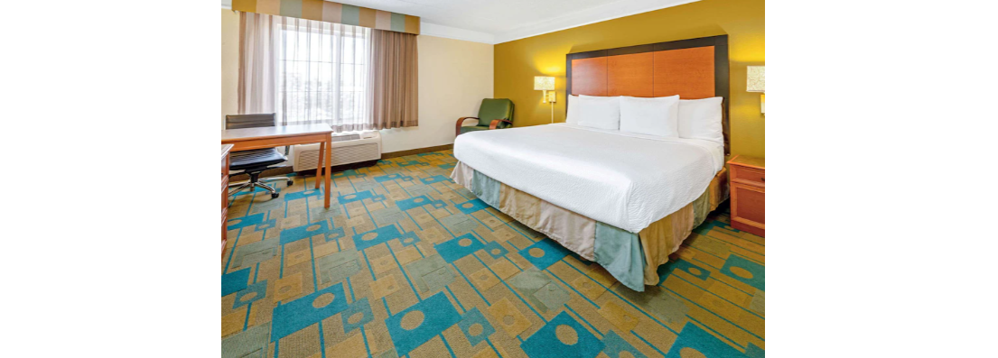 {"cropAspect":"16/9","width":705,"height":397}