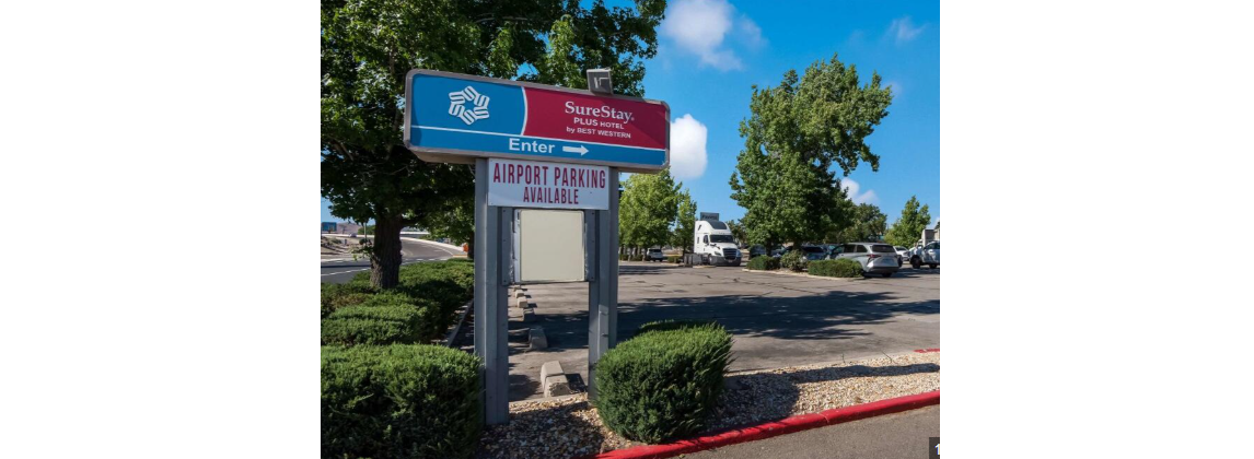 {"cropAspect":"16/9","width":746,"height":420}