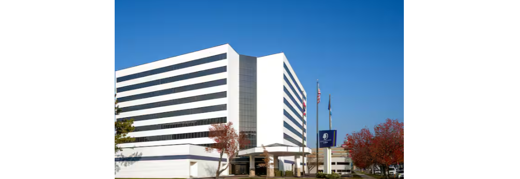 {"cropAspect":"16/9","width":634,"height":357}